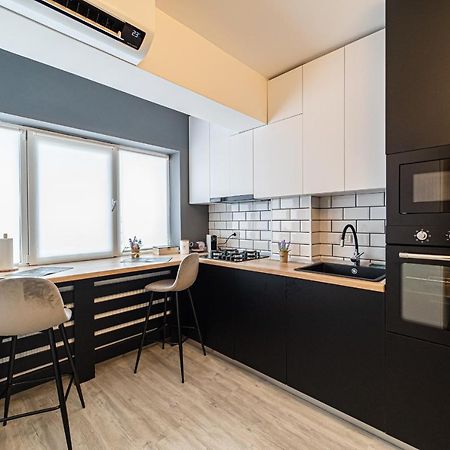 Apartament Delux Bacău Exteriör bild