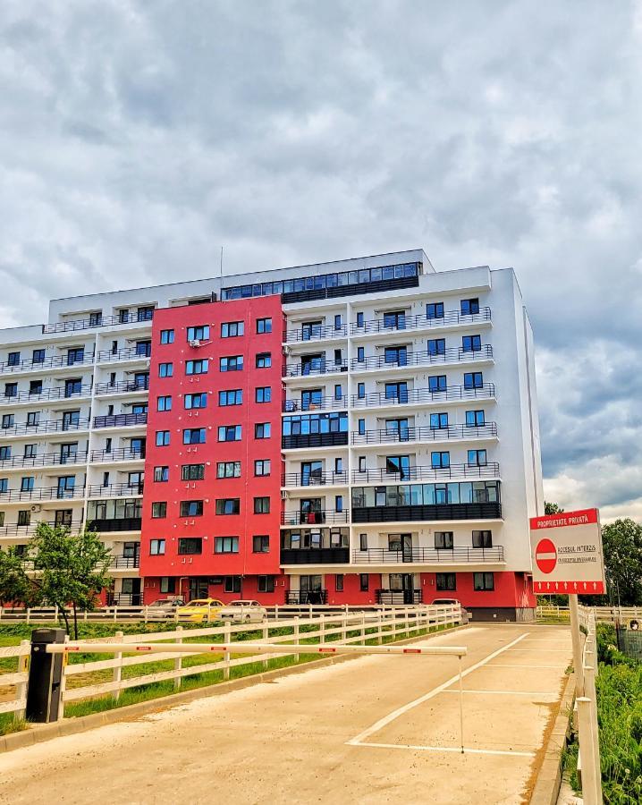 Apartament Delux Bacău Exteriör bild