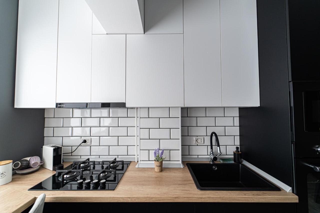 Apartament Delux Bacău Exteriör bild